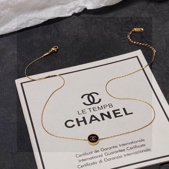 Chanel Black and White Reversible Necklace - Picture 1 of 6